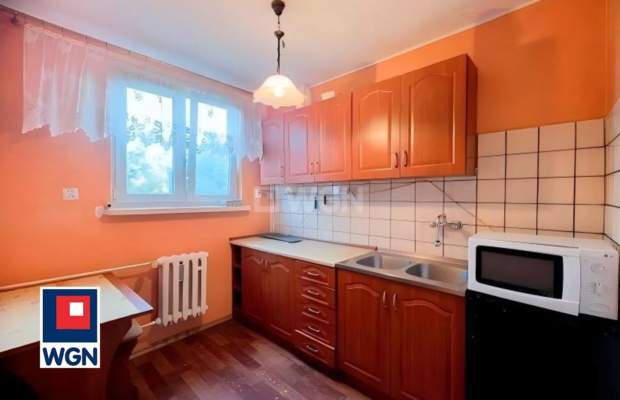 Przemków, mieszkanie, 3 pokoje, sprzedam 169 000zł.  
  
Na sprzedaż mieszkanie znajdujące się na I piętrze w bloku.  
  
W skł