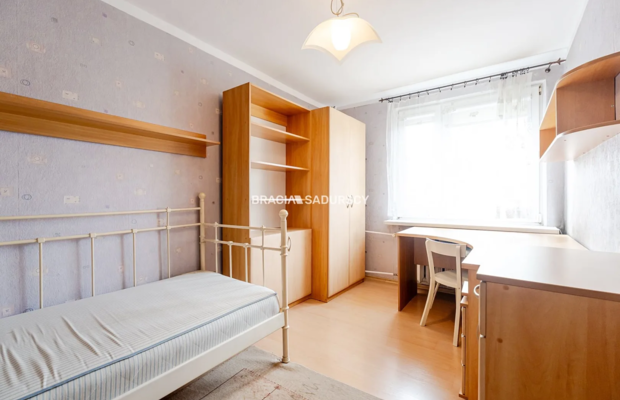 3 pok/ osobna kuchnia/ balkon- ul. Stojałowskiego.