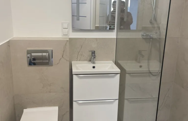 Mieszkanie 42 m², 2 pokoje, winda, komórka