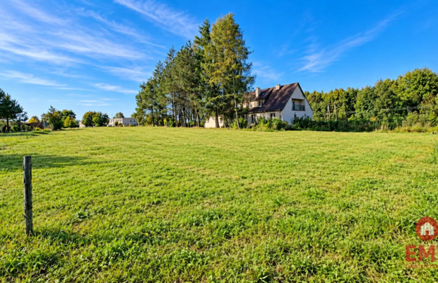 Działka budowlana 1571 m2.