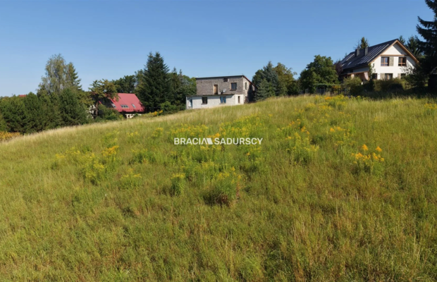 Brzozówka, gm. Zielonki 1,1ha + media
