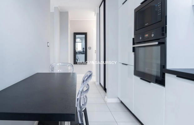 2-pok, balkon, komórka, garaż, szybki tramwaj