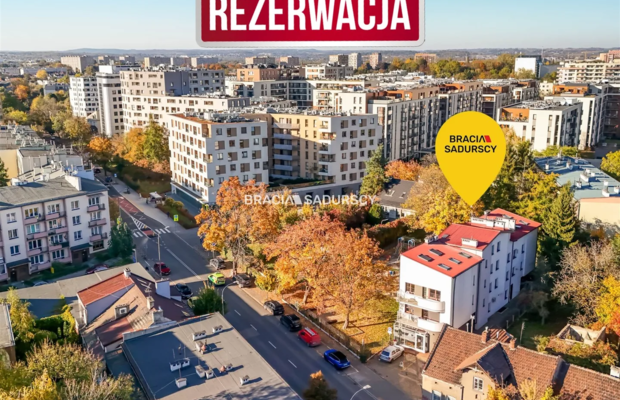 Lokal mieszkalno-usługowy w centrum.