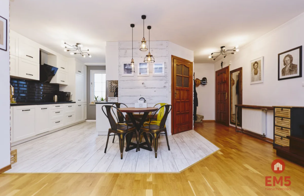 Dom 247 m², 9 pokoi, garaż i sauna – Suwałki