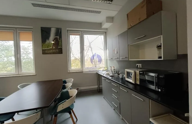 Mokotów: lokal biurowy 46,40 m2 do wynajęcia