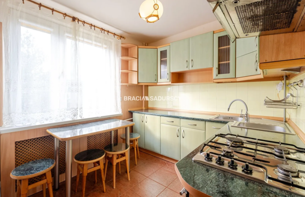 3 pok/ osobna kuchnia/ balkon- ul. Stojałowskiego.