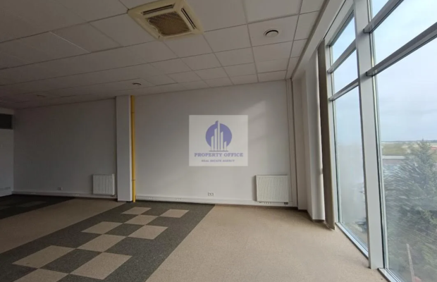 Warszawa Włochy: lokal biurowy 77,84 m2 do wynajęcia