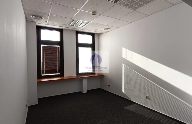 Śródmieście: lokal biurowy 18 m2 do wynajęcia