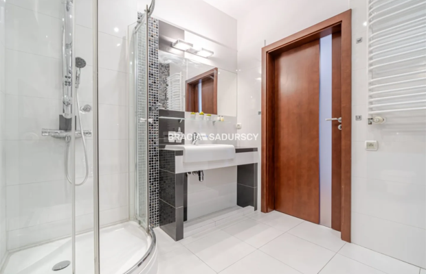 Bronowice Salwator Tower 13 piętro widok balkon
