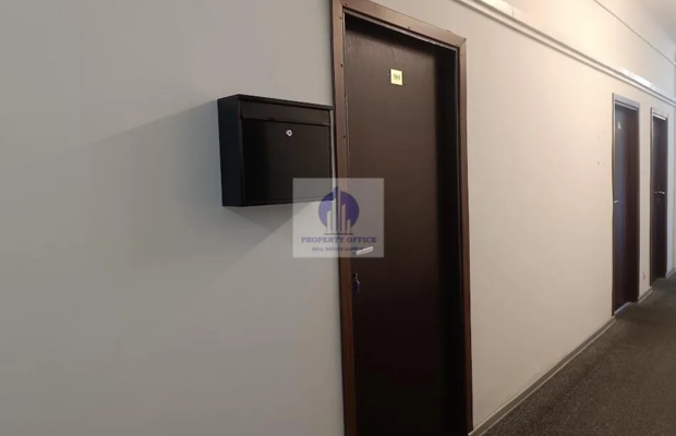 Włochy: lokal biurowy 13,70m2 do wynajęcia