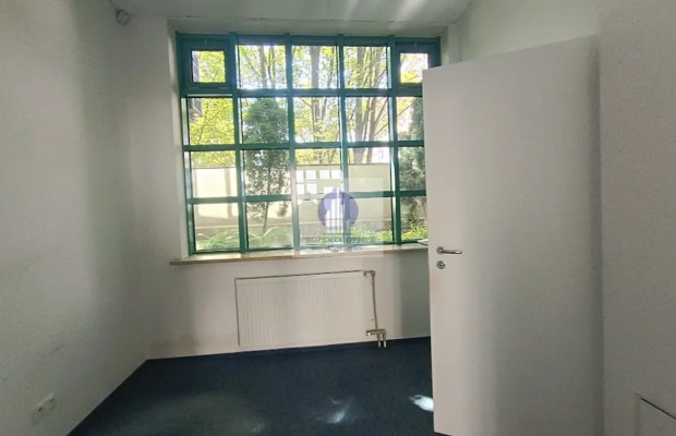 Mokotów: lokal handlowo-usługowy 45,02m2 do wynajęcia
