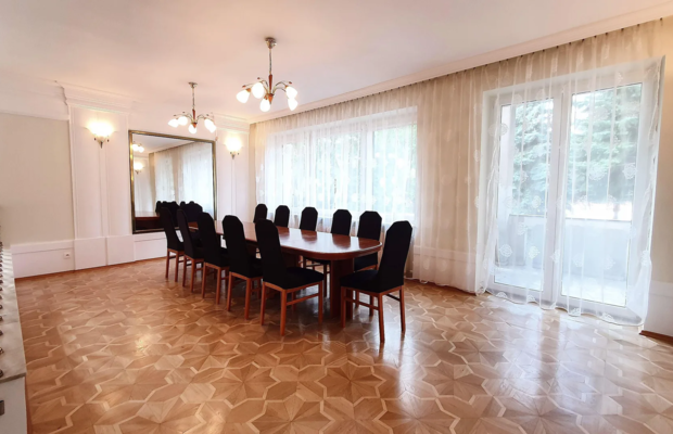 Julianów - do wynajęcia dom 300 m2 dwa garaże