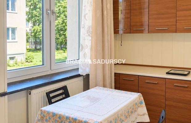 Mieszkanie 42 m² | 1 pokój | balkon | piwnica 10 m² | Skawina, ul. Jana Kilińskiego  
 

 Do wynajęcia mieszkanie o powierzchni
