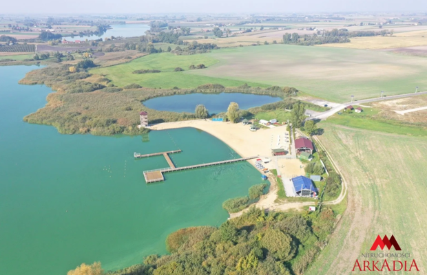 DZIAŁKA NAD JEZIOREM – 3540 m² – CHOCEŃ