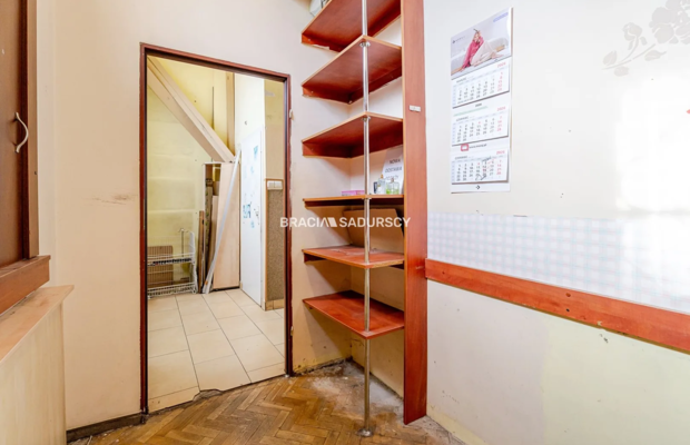 Lokal usługowo-handlowy ok. 150m2 – duża witryna