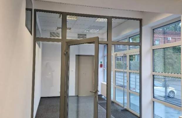 Lokal 78m2 z witryną, Wrocław Stare Miasto