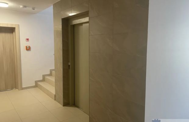 Mieszkanie 42 m², 2 pokoje, winda, komórka