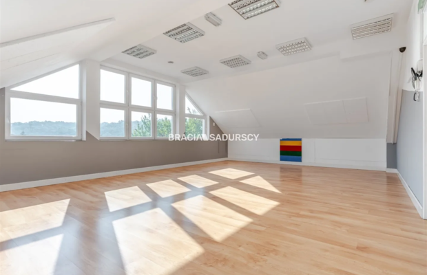 OBIEKT NA WYNAJEM | KRAKÓW | 309,51 m² 