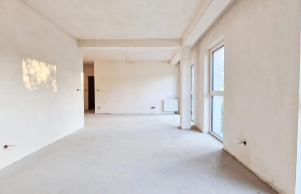 Pabianice - lokal 4 pok. 78,72 m2 ul. Warszawska