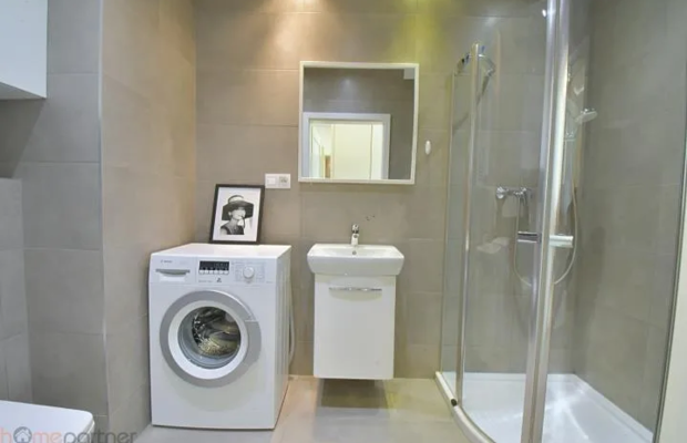2 pokoje z 2014 roku, m.post., pl. Jana Pawła