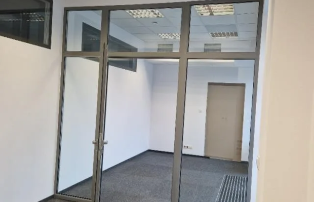 Lokal 78m2 z witryną, Wrocław Stare Miasto