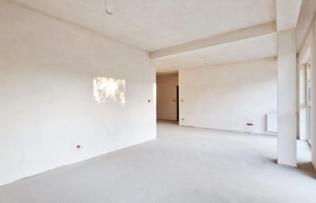 Pabianice - lokal 4 pok. 78,72 m2 ul. Warszawska