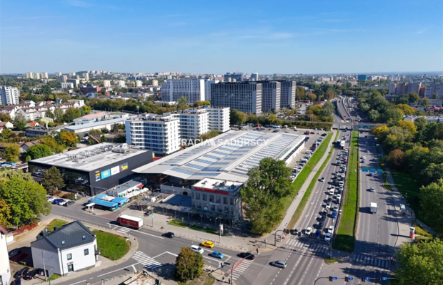 Obiekt handlowy z możl. rozbudowy, działka 250m2