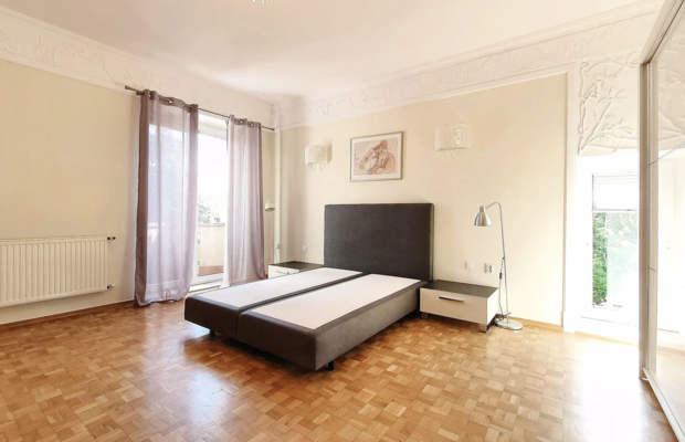 Julianów - do wynajęcia dom 300 m2 dwa garaże