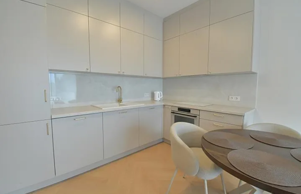 DO WYNAJĘCIA 3 pokoje balkon, klima PIERWSZY NAJEM
