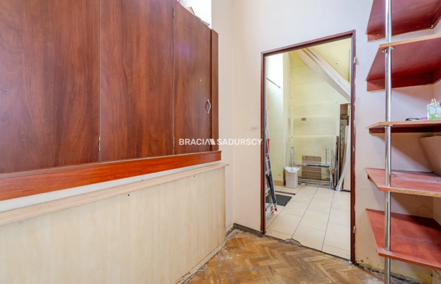Lokal usługowo-handlowy ok. 150m2 – duża witryna
