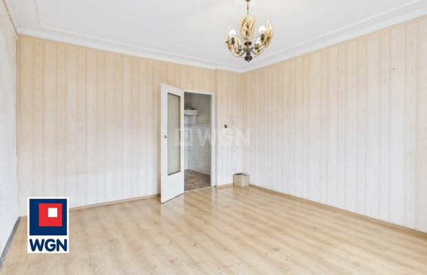 Nowe Miasteczko, dom, 6 pokoi, 190 m2, sprzedam, 650 000 zł.  
  
Na sprzedaż wolnostojący dom o powierzchni ok. 190 m2, położo
