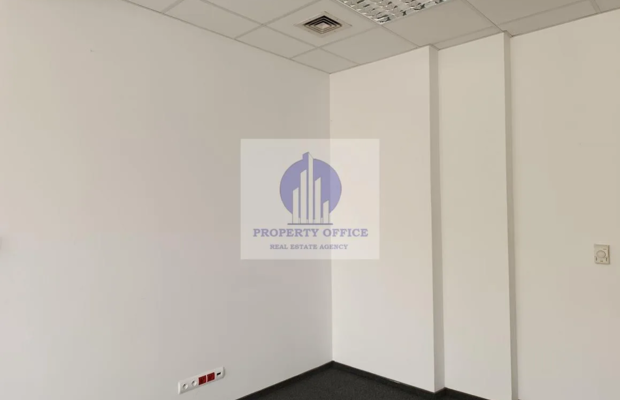 Włochy: lokal biurowy 45,54 m2 do wynajęcia