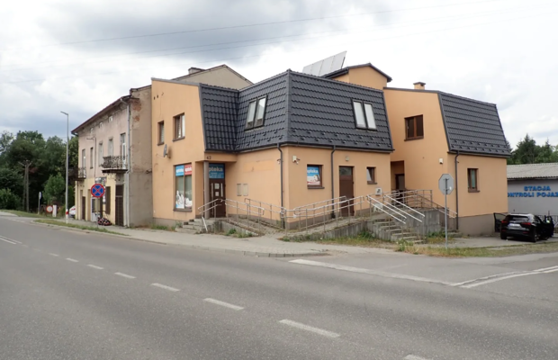 Syndyk sprzeda działkę zabudowaną w Birczy
