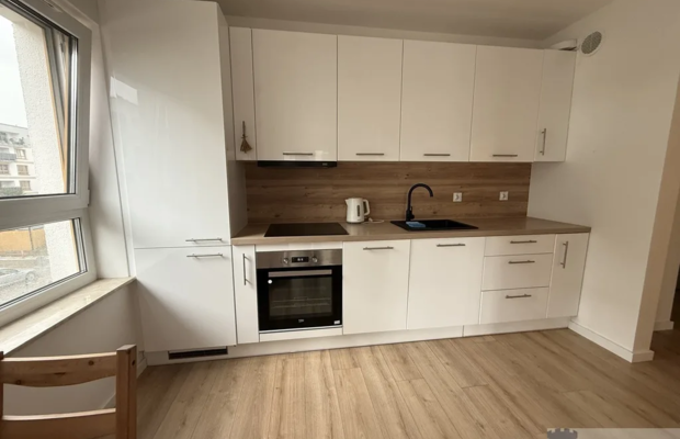 Mieszkanie 42 m², 2 pokoje, winda, komórka