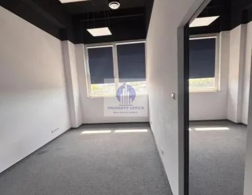 Włochy: lokal biurowy 37,40m2 do wynajęcia