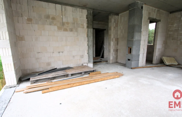 Dom w otoczeniu lasu | działka 2400 m²