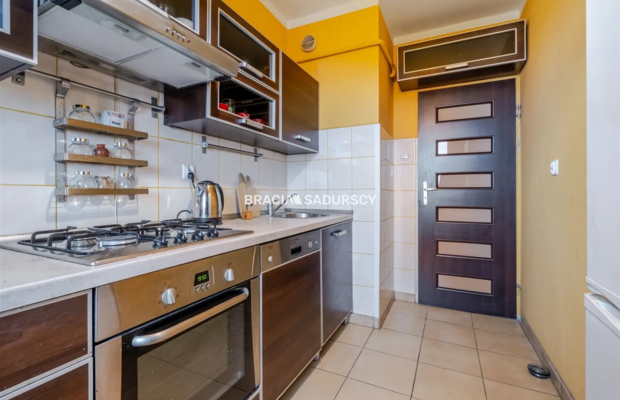 2 pokoje | Czyżyny | 12 piętro | Balkon |Piwnica