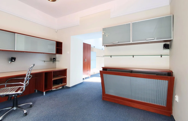 Julianów - do wynajęcia dom 300 m2 dwa garaże