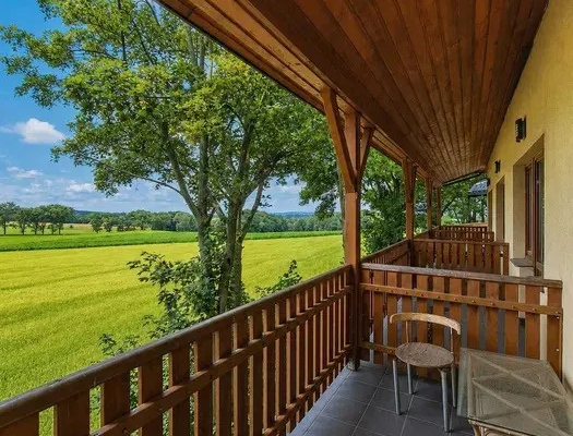 Obiekt hotelowy blisko Jeziora z zabytkową Basztą | Pensjonat k. Świeradów-Zdrój | Bezpośrednio