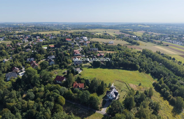 Brzozówka, gm. Zielonki 1,1ha + media