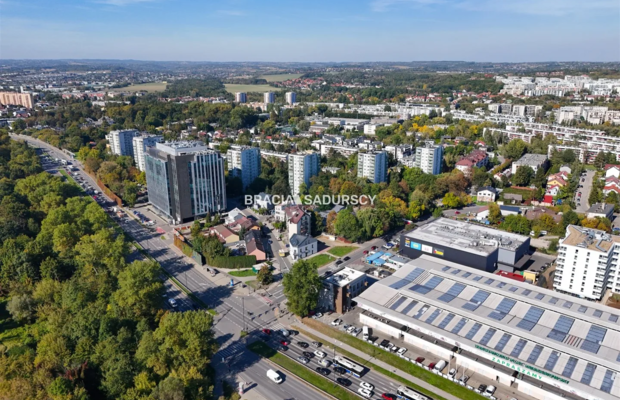 Obiekt handlowy z możl. rozbudowy, działka 250m2