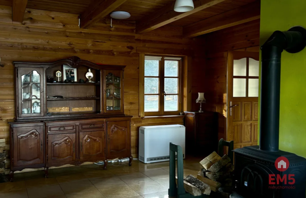 Drewniany dom premium nad stawem | 1 ha | Sauna |