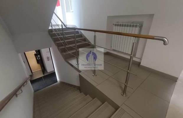 Mokotów: lokal biurowy 92,38 m2 do wynajęcia