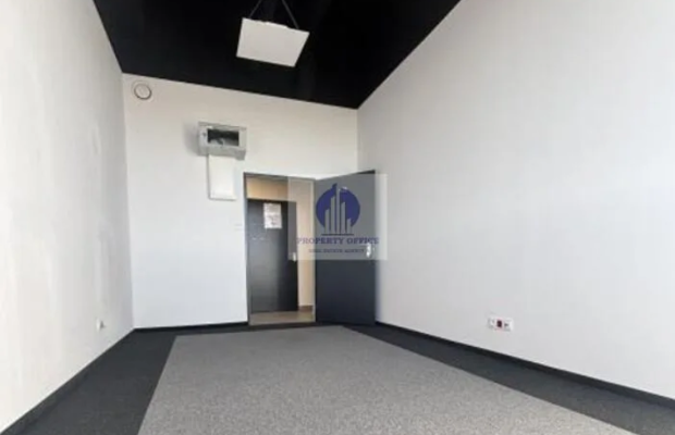 Włochy: lokal biurowy 18,70m2 do wynajęcia