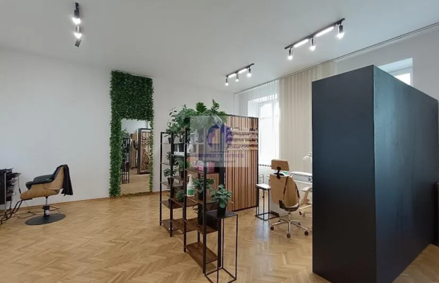 Śródmieście: lokal biurowo-usługowy 64 m2 do wynajęcia