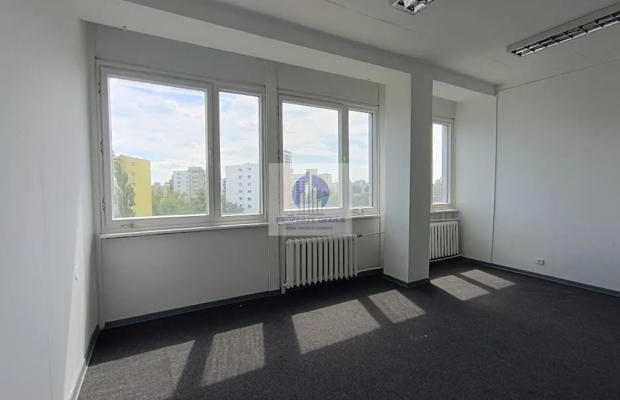 Praga Południe:lokal biurowy 21,60m2 do wynajęcia
