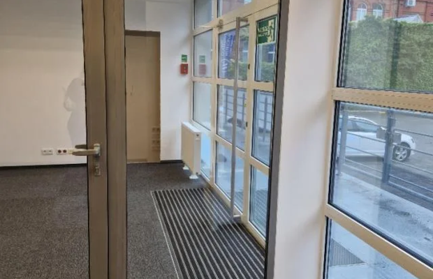 Lokal 78m2 z witryną, Wrocław Stare Miasto
