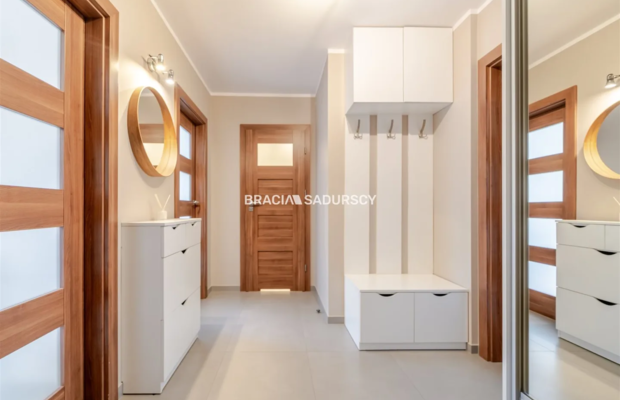 2 POKOJE | 52 m² | BALKON | OSOBNA KUCHNIA |