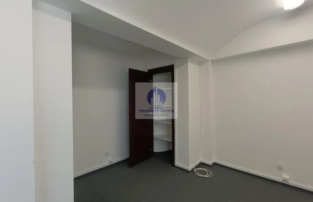 Śródmieście: lokal biurowy 30,17m2 do wynajęcia
