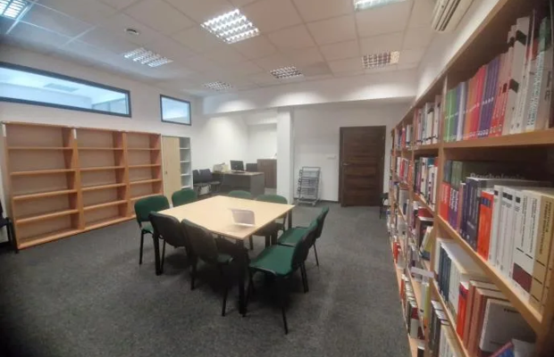 Lokal 78m2 z witryną, Wrocław Stare Miasto